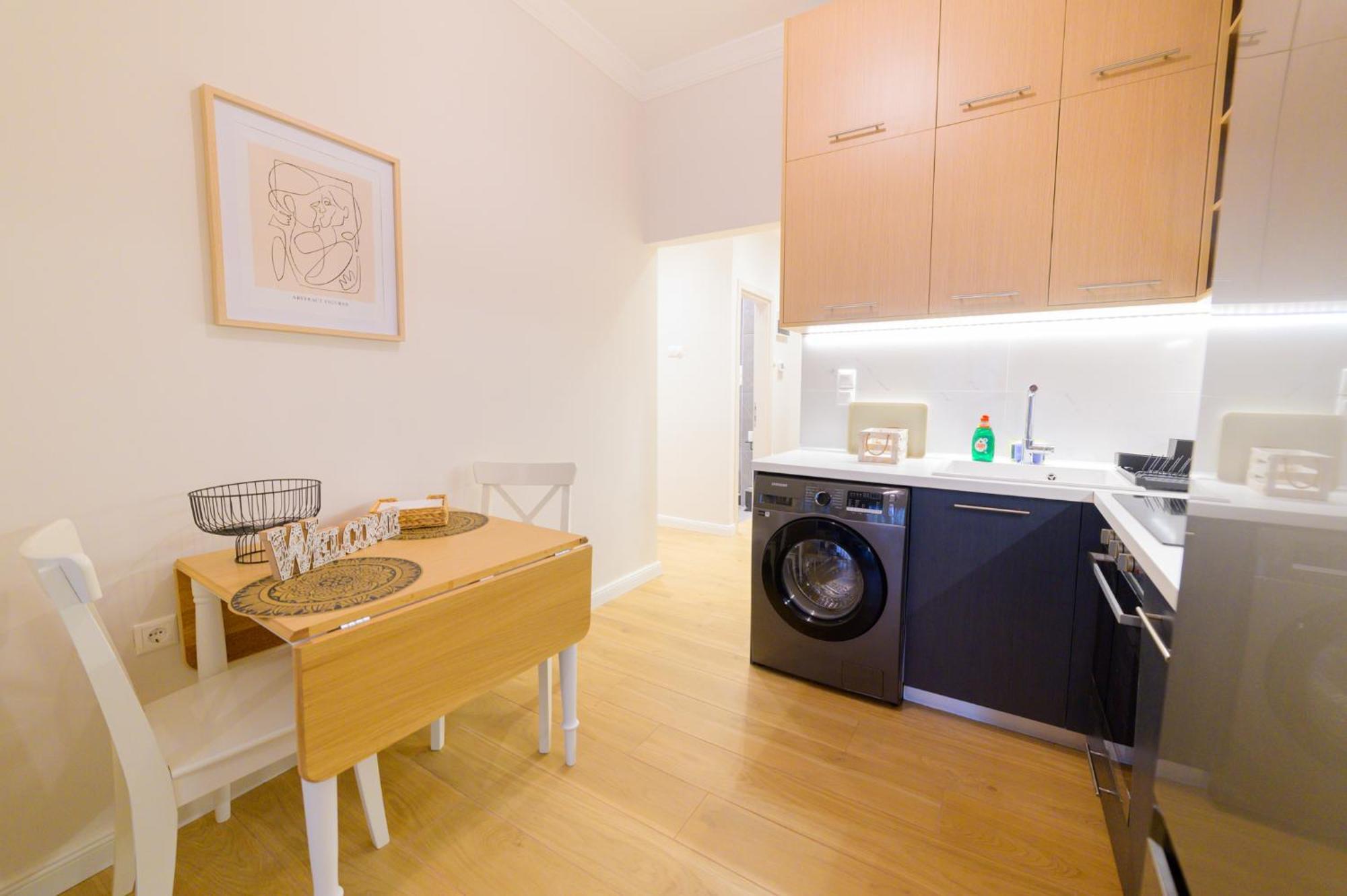 New Modern 2Nd Floor Apartment Thessaloníki Eksteriør billede